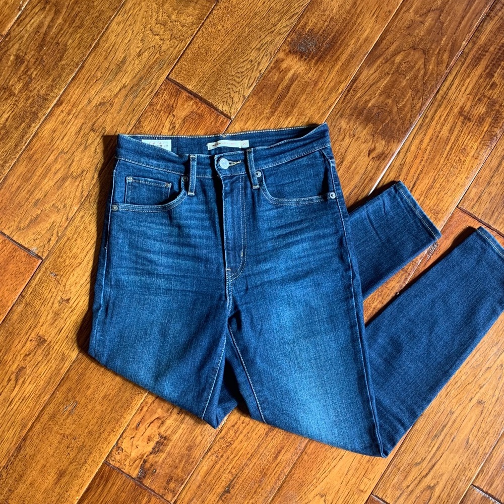 Levi’s Mile High Super Skinny Jeans